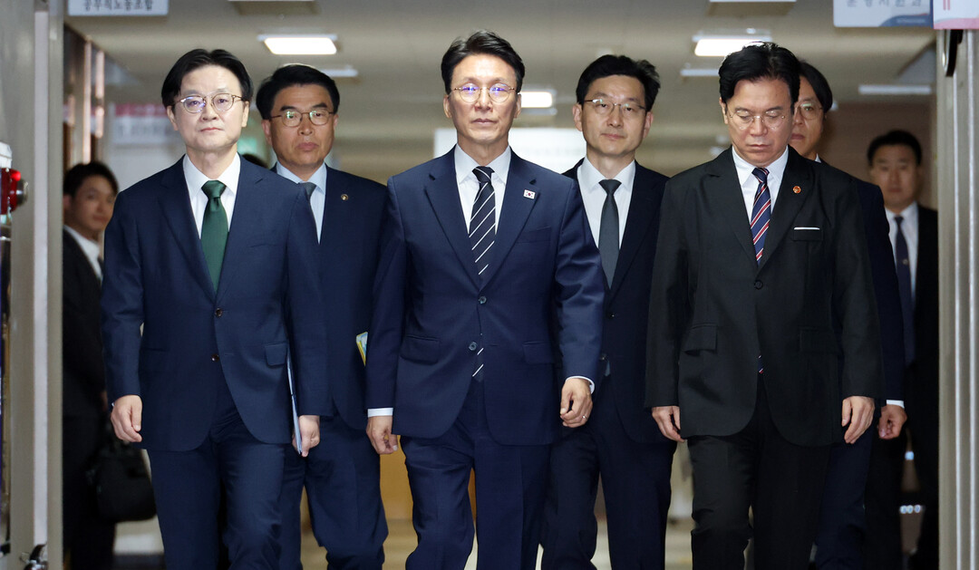 정부, 삼성전자에 긴급조정권 첫 거론...